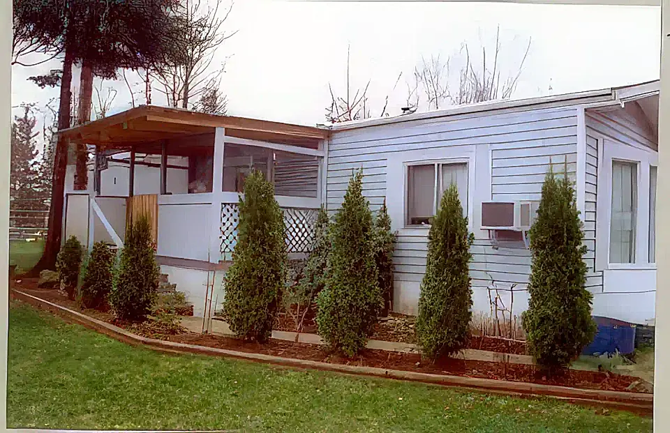 Mobile Home for Sale in British Columbia, Canada