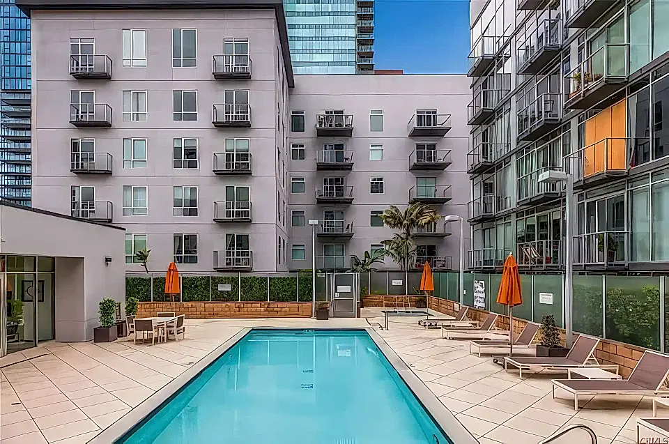 Condominium for Sale in Los Angeles, California, USA