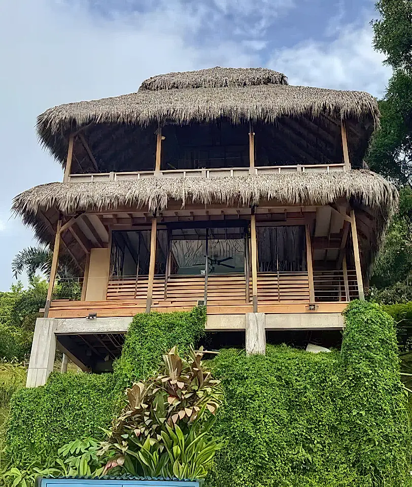 House & Bar for Sale in Parrita, Puntarenus, Costa Rica