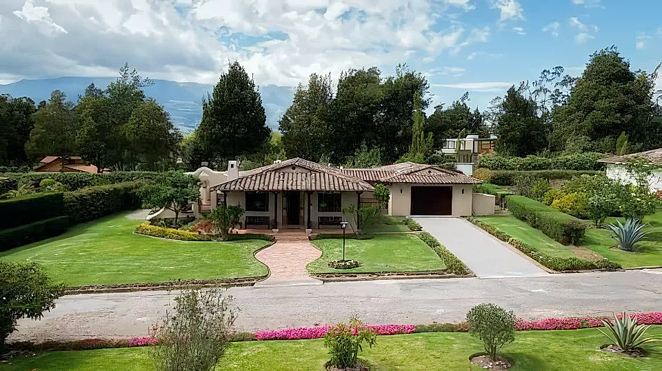 Homes for Sale in Ecuador Viviun