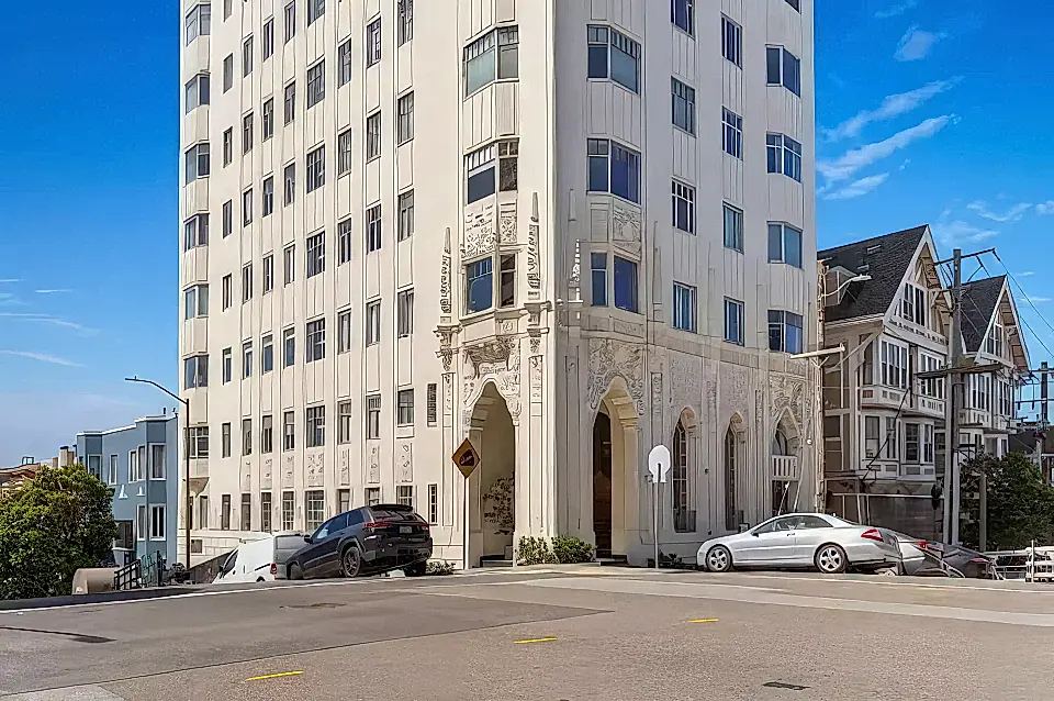 Condo for Sale in San Francisco, California, USA