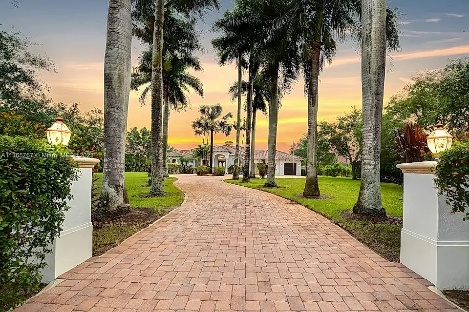 Home for Sale in Southwest Ranches, Florida, USA