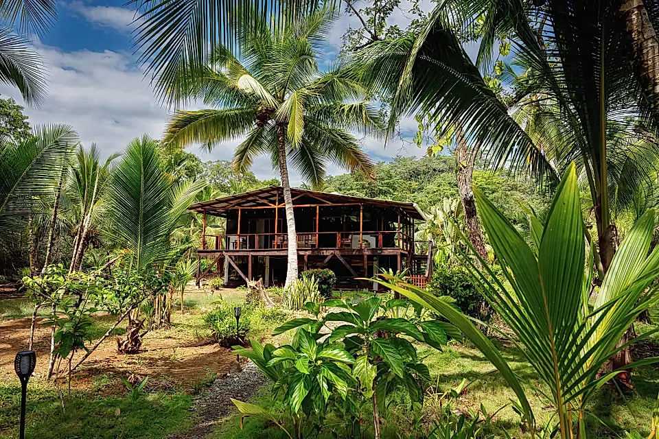 Bocas del Toro Oceanfront Houses for Sale List and Find the Best