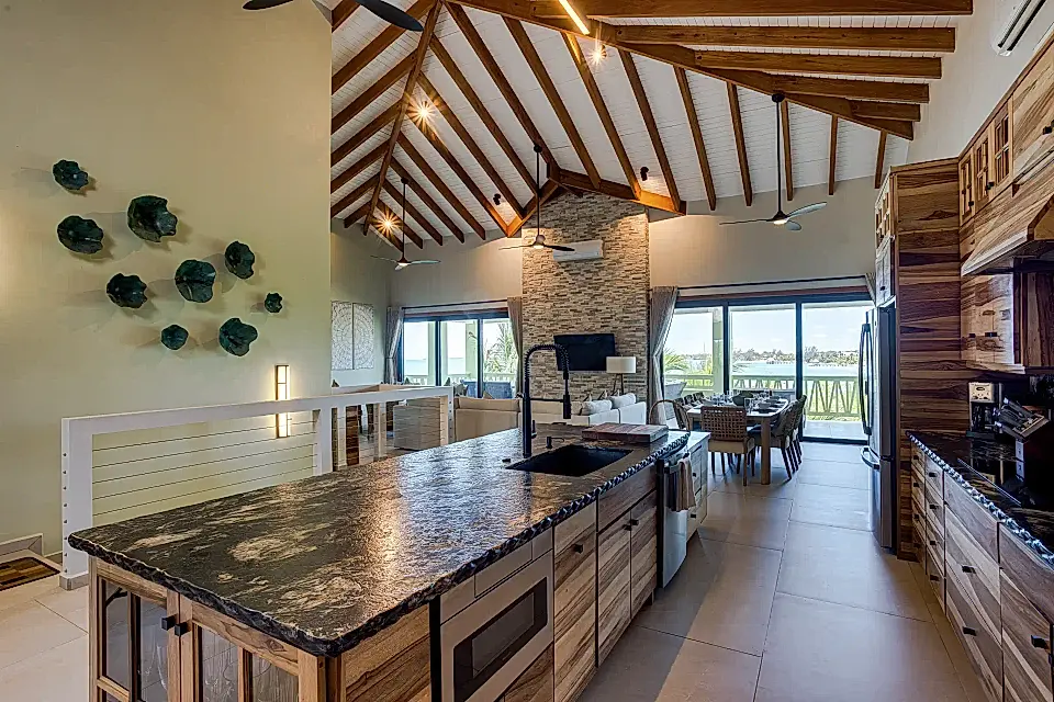 Luxury Beachfront Penthouse for Sale in Placencia, Stann Creek, Belize