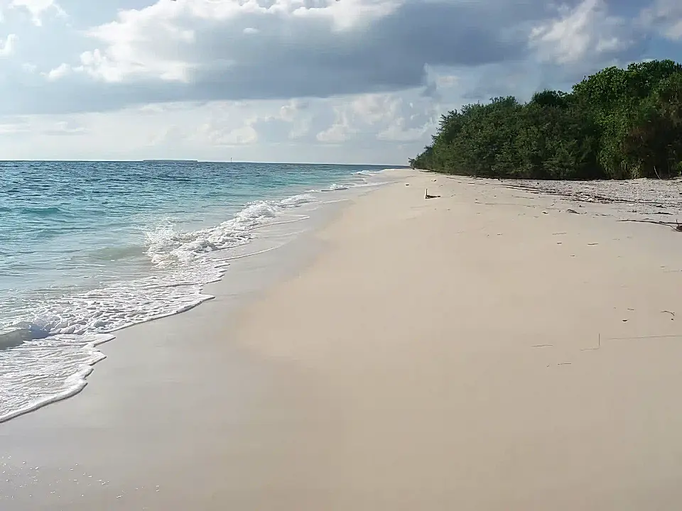 Land for Rent in Fodhdhoo, Noonu Atoll, Maldives