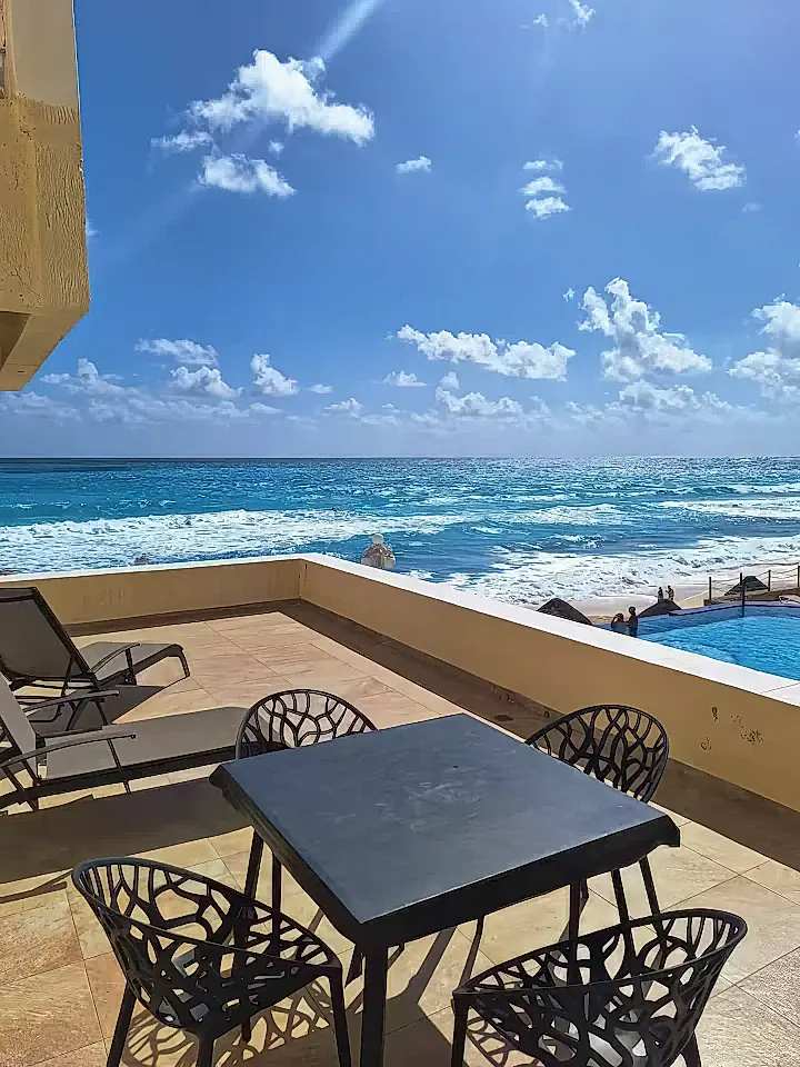 Beachfront Condos for Sale in Benito Juarez, Quintana Roo, Mexico