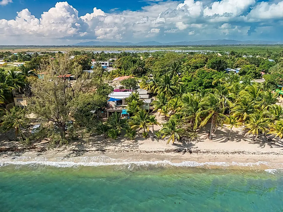 Beach Café for Sale in Stann Creek, Belize