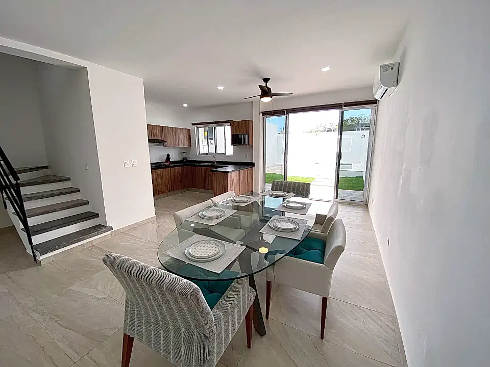 House for Sale in Puerto Morelos, Quintana Roo, Mexico