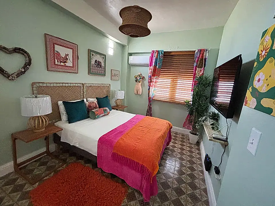Top Floor Apartment for Sale and Rent in Santurce, San Juan, Puerto Rico