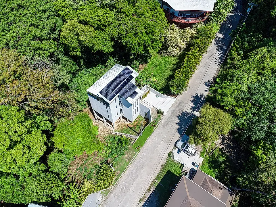Home for Sale in Roatan, Bay Islands, Honduras