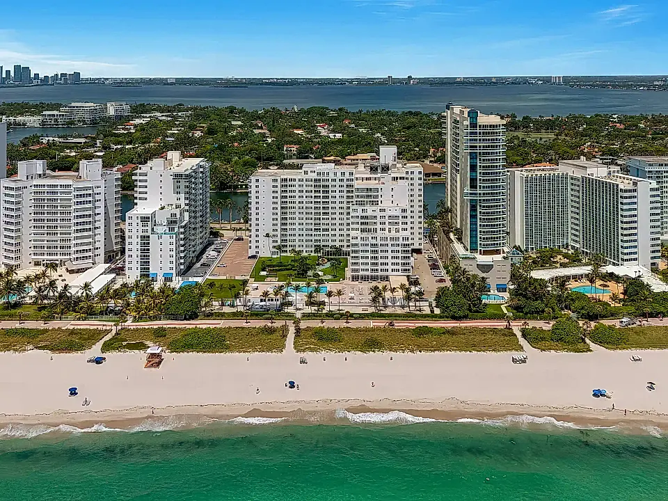 Oceanfront Condo for Sale in Miami-Dade County, Florida, USA