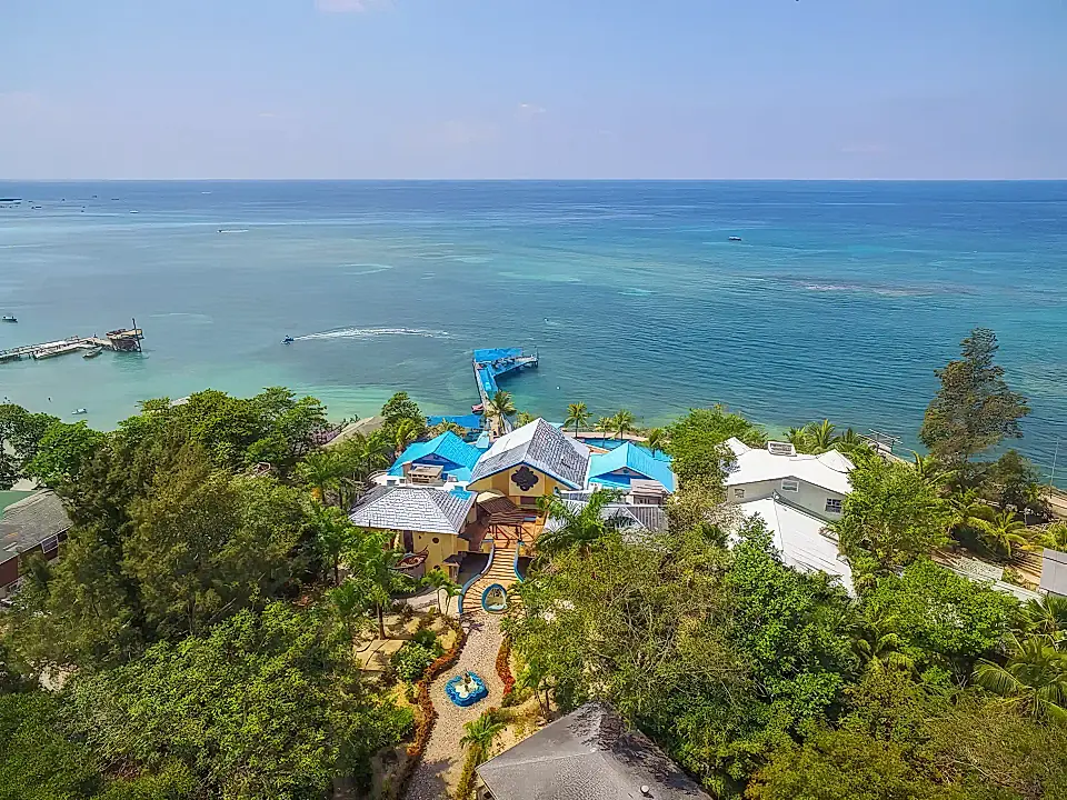 Condo for Sale in Roatan, Bay Islands, Honduras