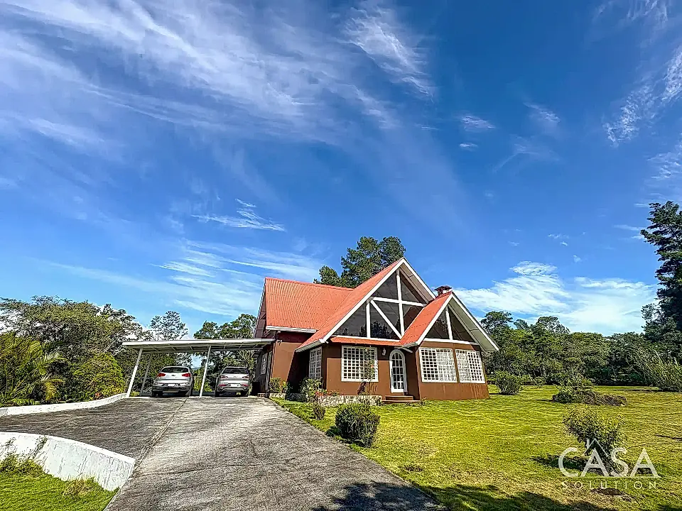 Mountain House for Sale in Boquete, Chiriqui, Panama