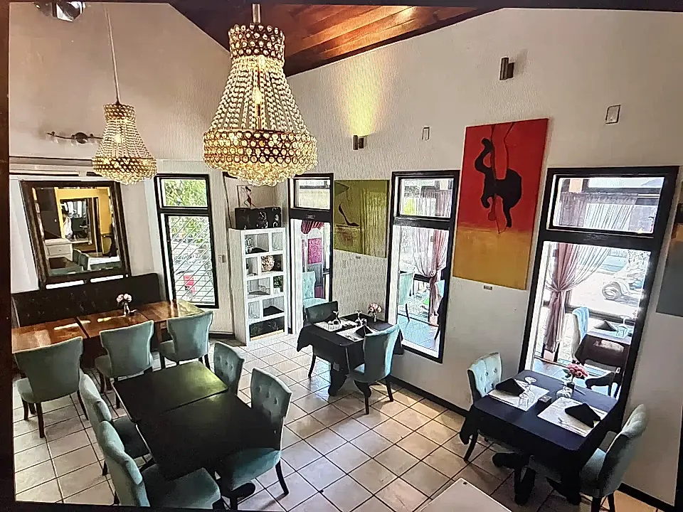 Bar-Restaurant for Sale and Rent in Ambergris Caye, Belize