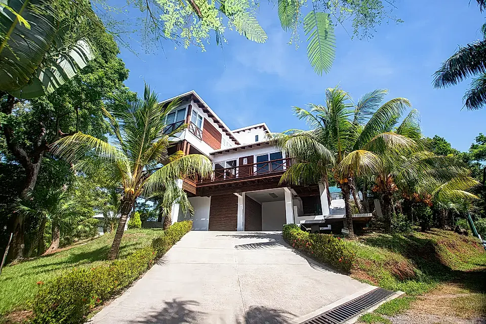Home for Sale in Jose Santos Guardiola, Bay Islands, Honduras