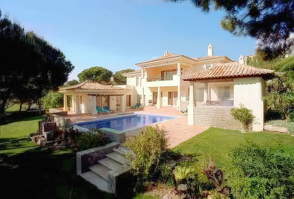Villa for Sale in Algarve, Portugal