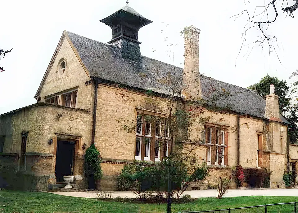 Home for Sale in Old Warden, Beds, UK