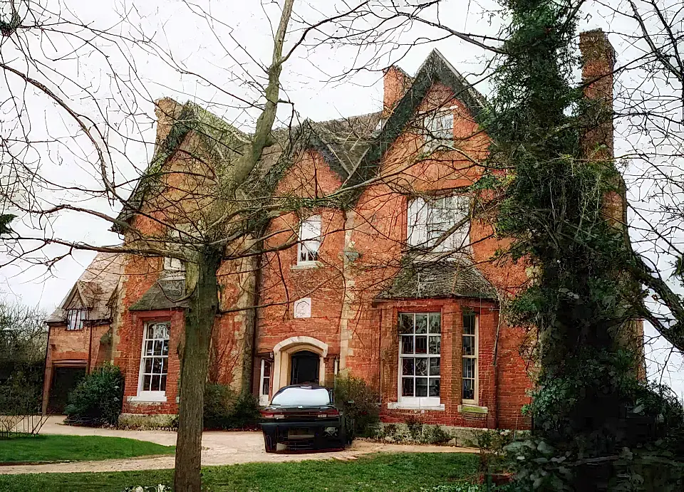 Home for Sale in Graveley, Cambs, UK