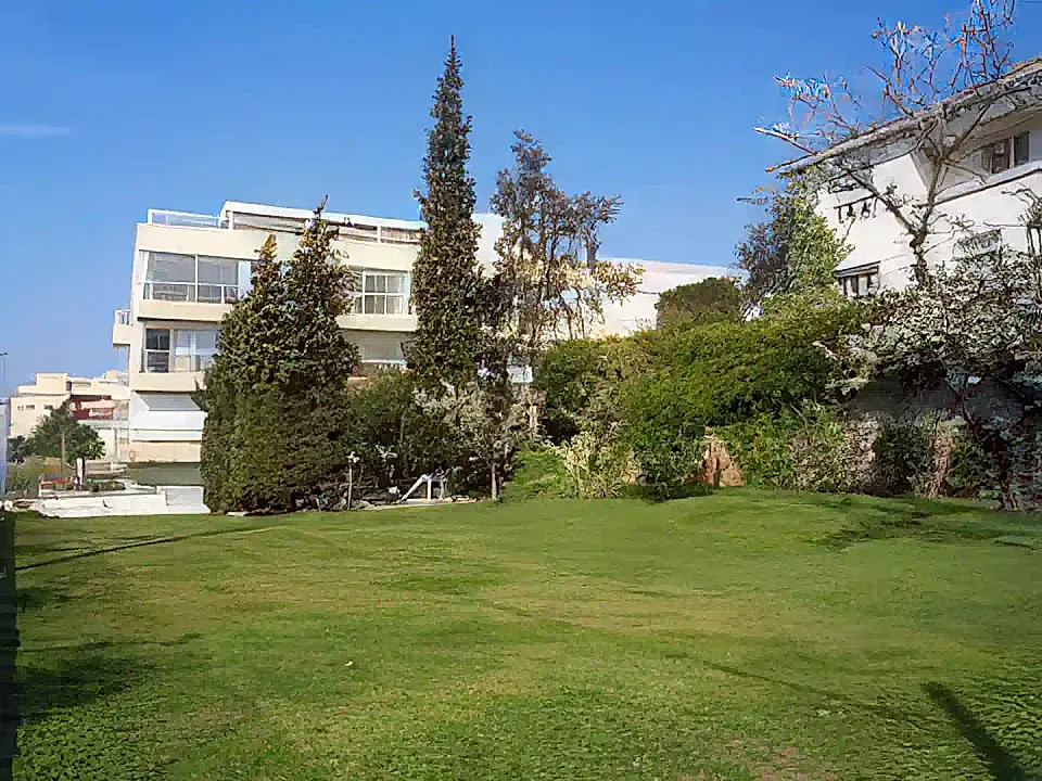Condo for Rent in Cannes, France